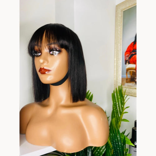 Seraphic Empire 26cm black Yaki straight fringe wig on mannequin, three-quarter view