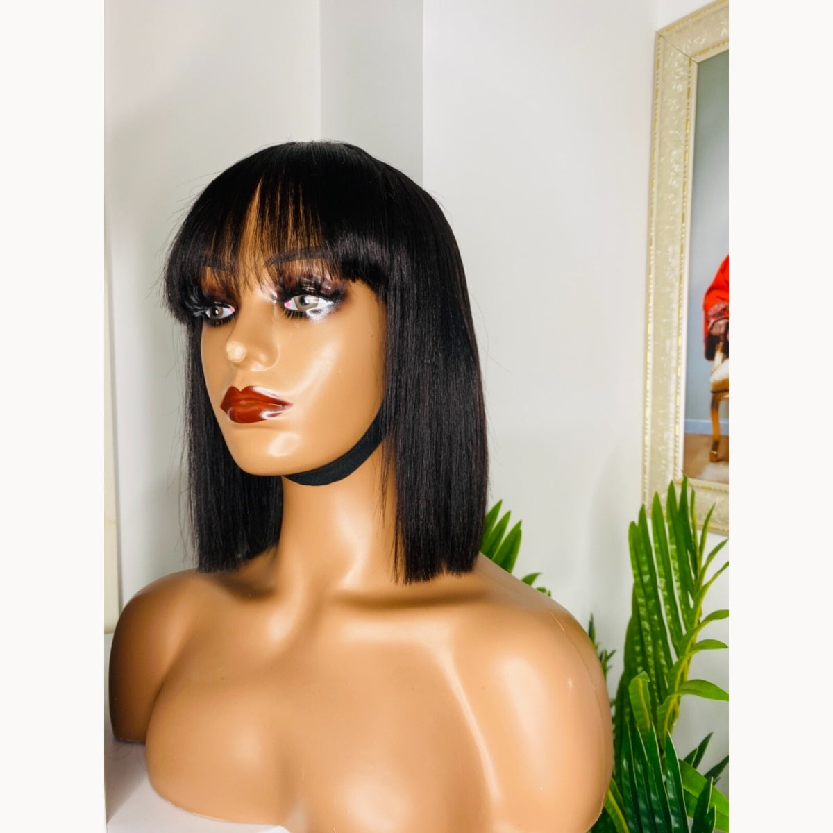 Seraphic Empire 26cm straight fringe bob wig on mannequin, front-left view